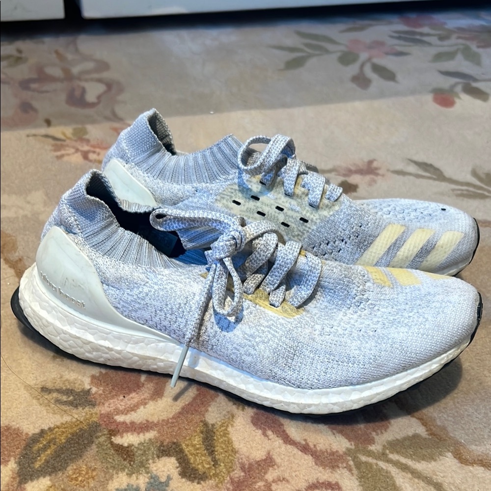 adidas ultra boost Women's Sneakers - White 7.5